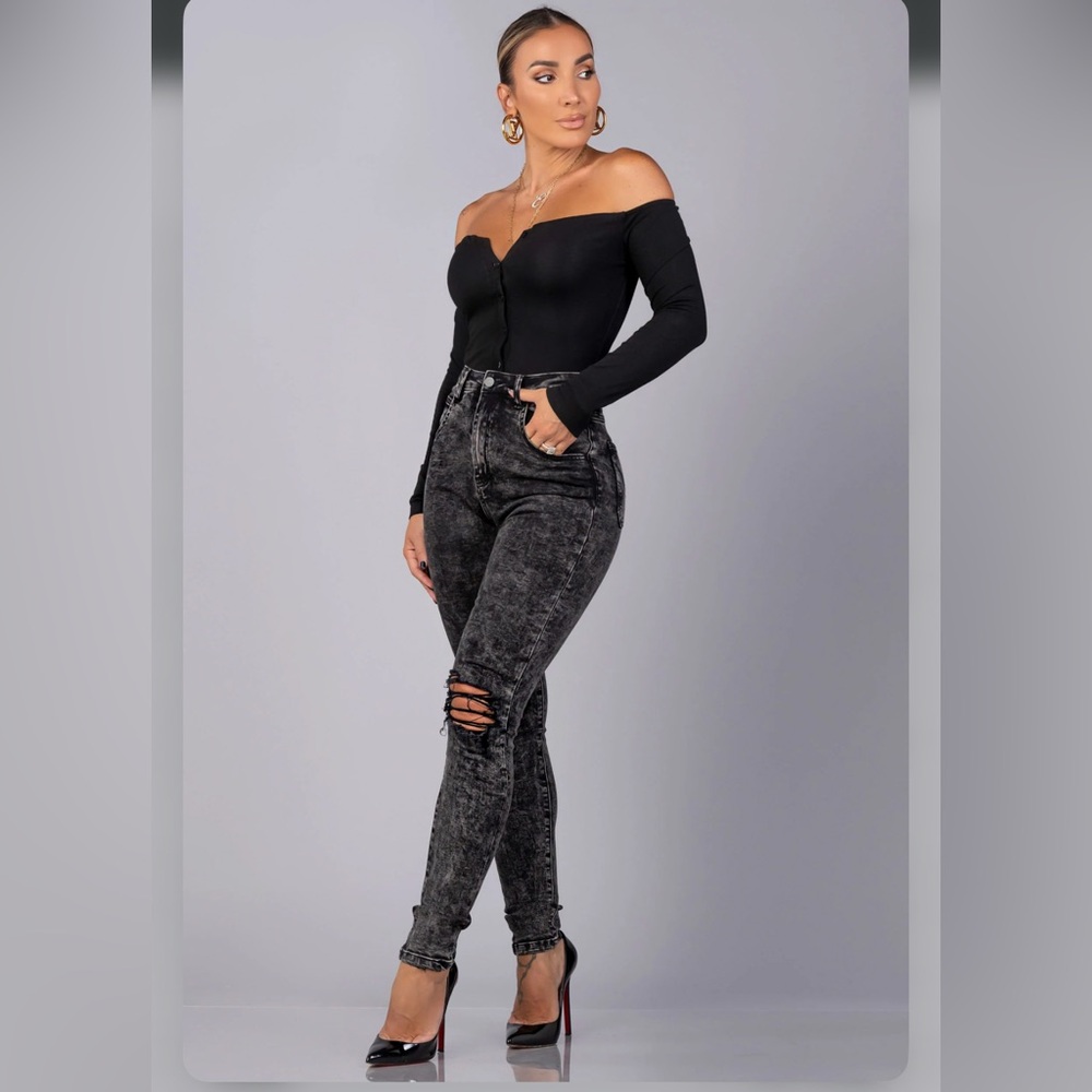 By Egreis: Black Distressed Jeans